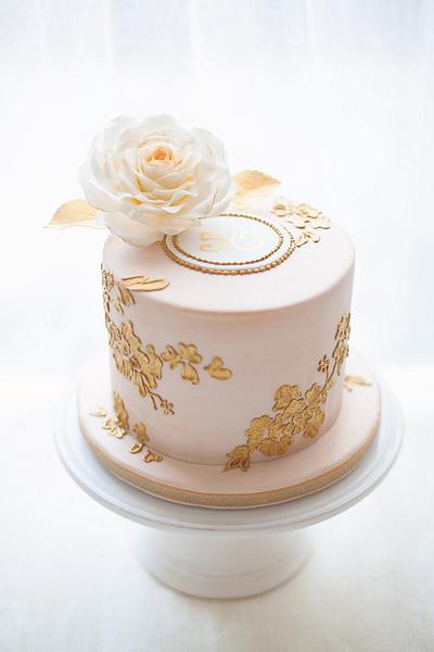 Golden anniversary Cake - Cake by La Cupella Cake Boutique - Ella Yovero