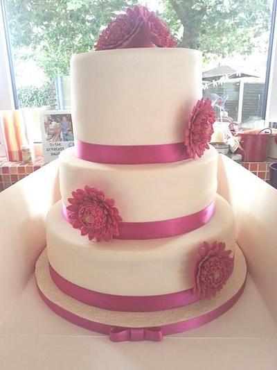 Gerbera wedding cake by Truly Scrumptious Cupcakes Shrewsbury - Cake by Kirstie Edwards
