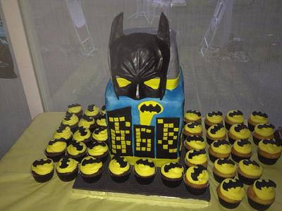 Gotham City - Cake by Tanya Peila
