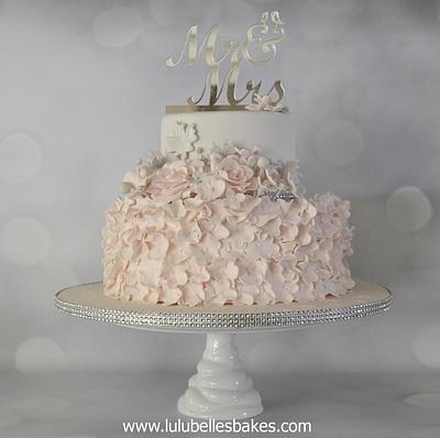 Pastel pink and grey wedding cake - Cake by Lulubelle's Bakes