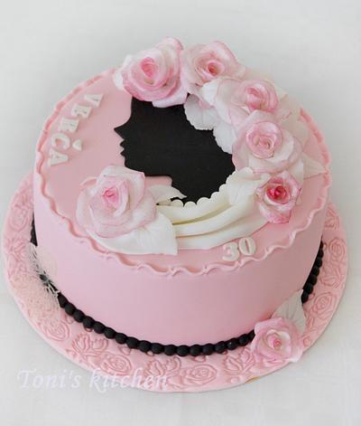 Girl among the roses - Cake by Cakes by Toni