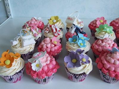 Ladies day cup cakes - Cake by Amanda Watson
