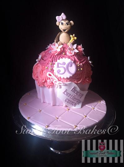 Pink giant cupcake with a little monkey - Cake by christina