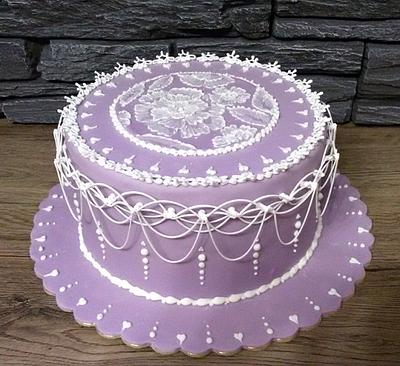 Royal icing stringwork - Cake by Eva