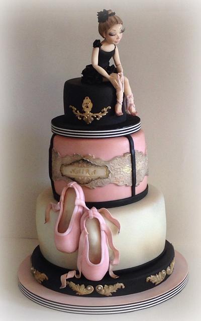 Bailarina - Cake by Cristina Sbuelz