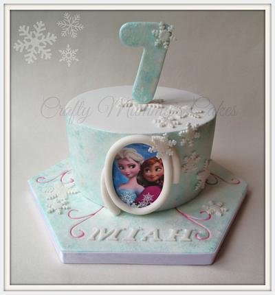 Miah's Frozen cake - Cake by CraftyMummysCakes (Tracy-Anne)