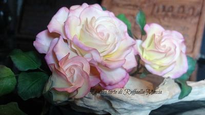 Roses... - Cake by raffaella moccia