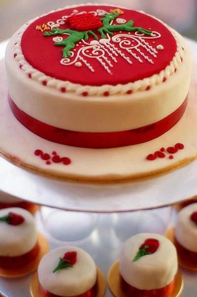 Christmas Wedding cake - Cake by juddyoh