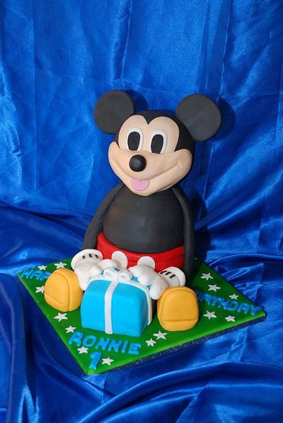 Mickey Mouse - Cake by Cushty cakes 