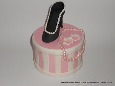 High heel shoe - Cake by Louise