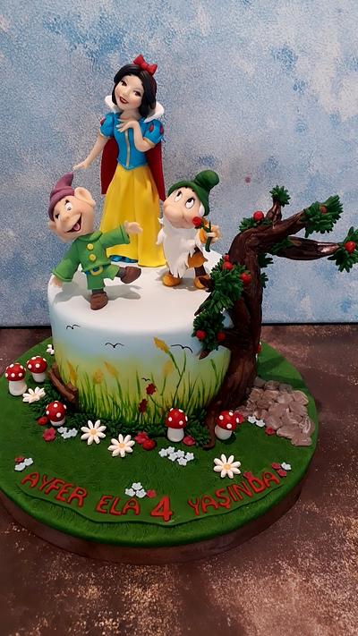 Pamuk prenses ve yedi cüceler - Cake by Sibelvepastalari
