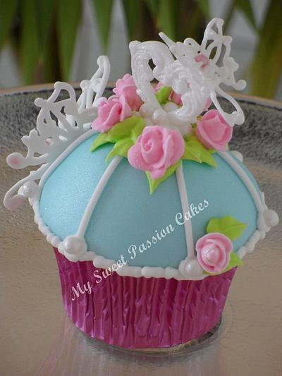 Bird cage cupcake - Cake by Beata Khoo