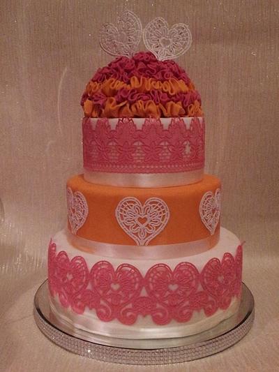 My first cake lace project - Cake by Sweetlycakes