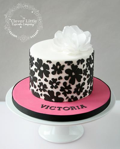 Black and White Cake - Cake by Amanda’s Little Cake Boutique