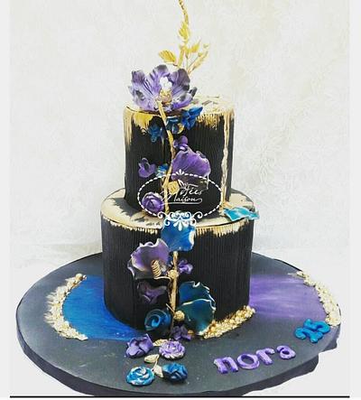 Flowered Black cake  - Cake by Fées Maison (AHMADI)