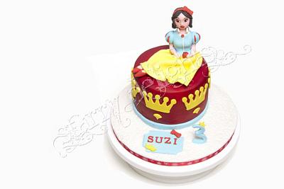 Snow White cake - Cake by Starry Delights