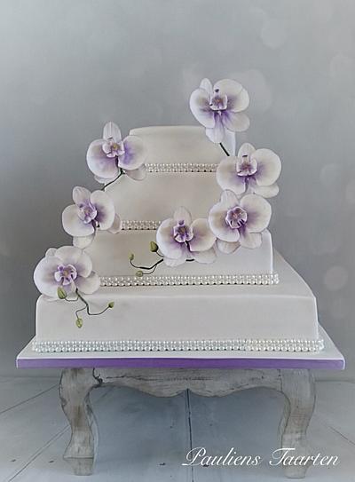 Weddingcake with orchids - Cake by Pauliens Taarten