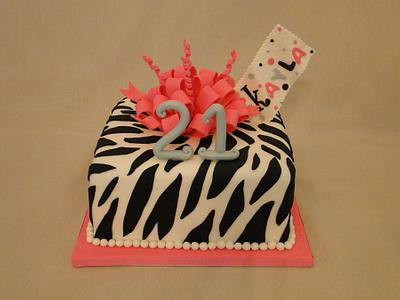 Zebra Loopy Bow - Cake by Elisa Colon