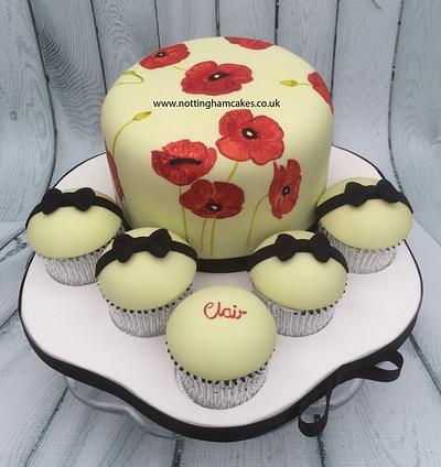 Hand Painted Poppies - Cake by nottmcakes