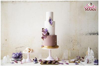 Amethyst Wedding Cake - Cake by Soraya Sweetmama