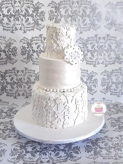 Vintage Cake Lace Wedding Cake  - Cake by Zaafirah Adams  - Zee's Cake Corner 