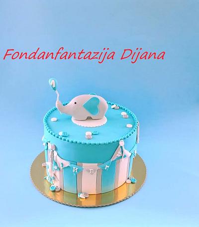 Baby elephant - Cake by Fondantfantasy