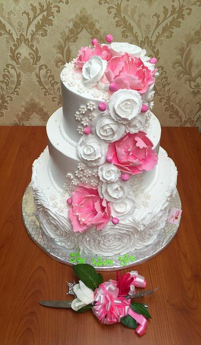 Blushing bride  - Cake by Michelle's Sweet Temptation