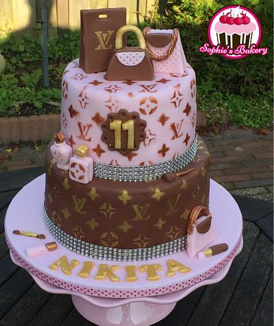 Louis Vuitton style cake with matching cupcakes - Cake by Sophie's Bakery