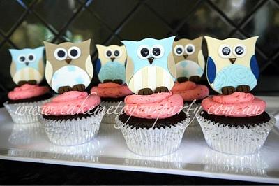 Owl Cupcakes - Cake by Leah Jeffery- Cake Me To Your Party