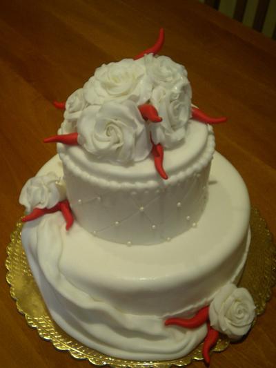 White roses and red horns - Cake by mdany