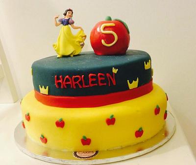 Snow White cake  - Cake by Tamaya Cakes Boutique 