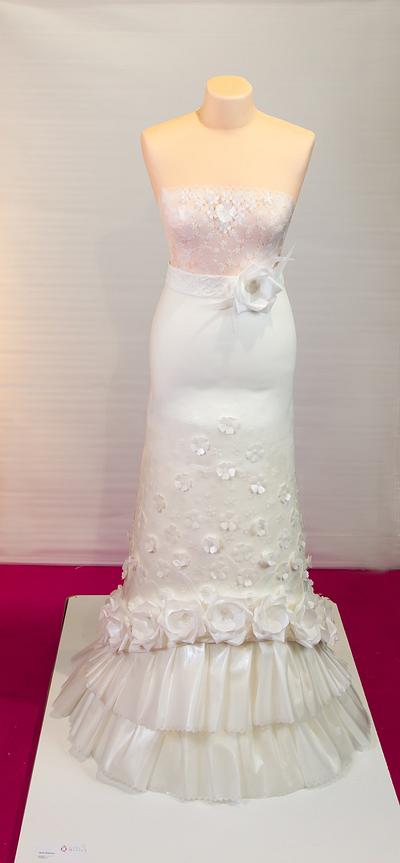 Edible wedding dress - Cake by Gabriela Rüscher