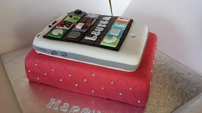 I phone - Cake by Tracey Lewis