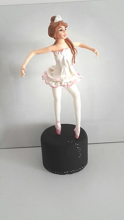 Ballerina in motion - Cake by Nivo