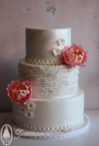 Weddingcake peony and pastel - Cake by Zoetetaart