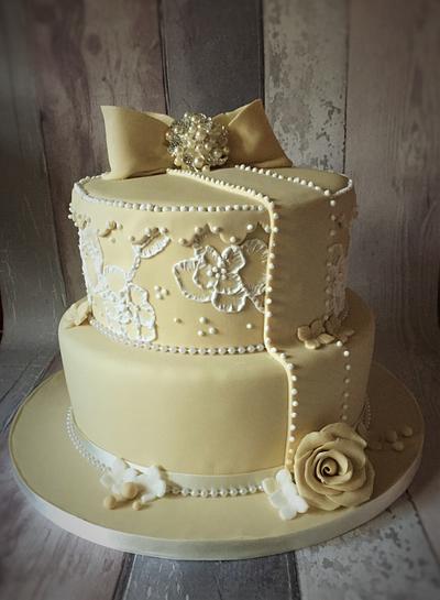 Anniversary cake - Cake by Savanna Timofei