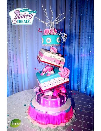 Sweet Sixteen Fashionista - Cake by MsTreatz