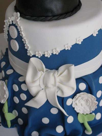 Birthday Dress Cake!   - Cake by Sandra Caputo