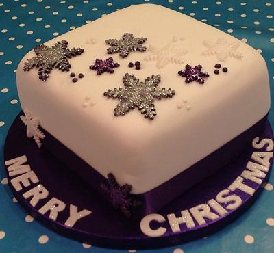 Snoflake Christmas Cake - Cake by Anitascakes2013