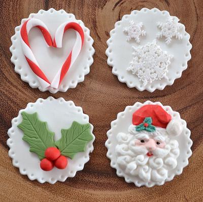 Christmas Cupcake Toppers - Cake by ilovebc2