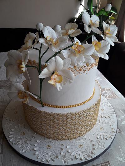 Cake with sugar orchids - Cake by Pepa Mateva
