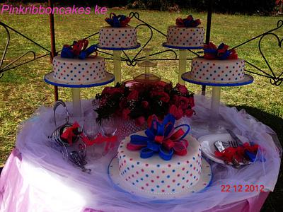 pink and blue polka dots wedding cake - Cake by Pinkribbon cakedelight (Marystella)