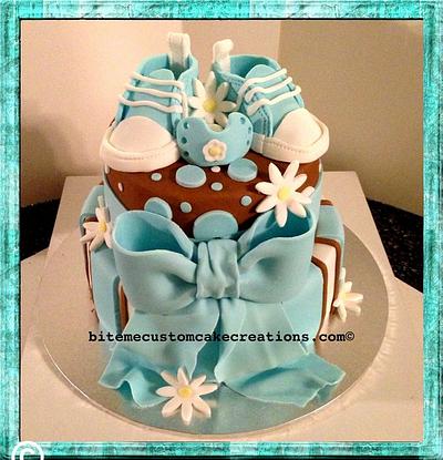 Baby shower cake - Cake by Kirsty