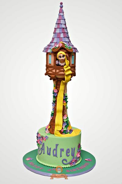 Rapunzel - Cake by The Sweetery - by Diana