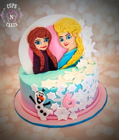 Frozen Princesses  - Cake by Cups-N-Cakes 