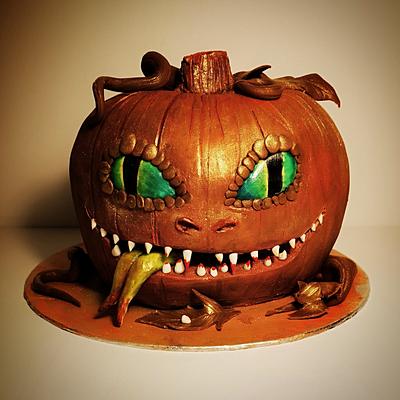 Spooky Snake Pumpkin - Cake by Linze Clark 
