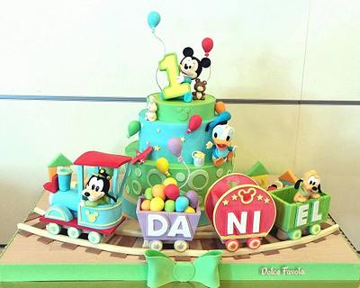 Baby Disney Train - Cake by simonelopezartist