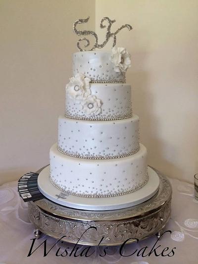 SIMPLE IS BEAUTIFUL - Cake by wisha's cakes