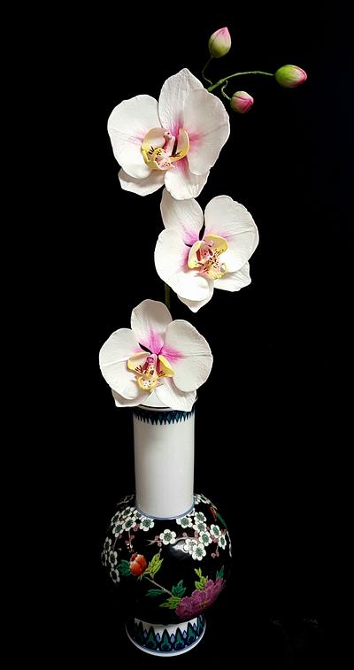 Phalaenopsis Orchid  - Cake by Lori Snow