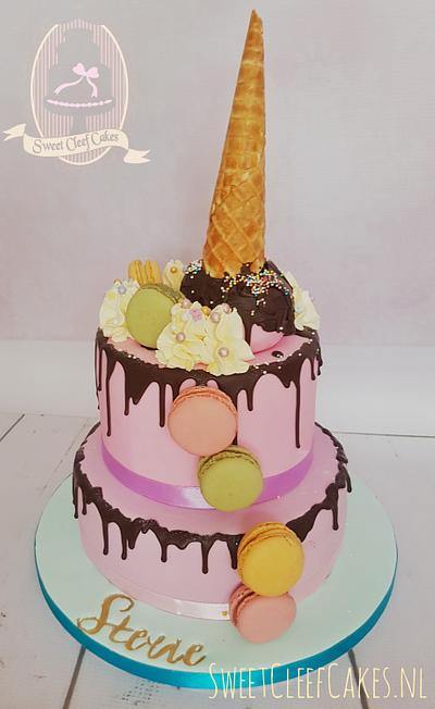 1st birthday cake  - Cake by Tamara Cleef